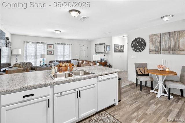 528 Turn Bull Street, Lapeer, MI 48446