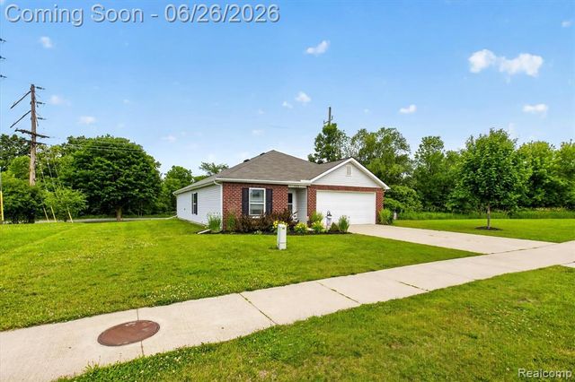528 Turn Bull Street, Lapeer, MI 48446