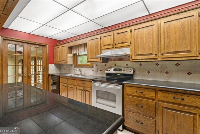 295 Craigtown Road NE, Calhoun, GA 30701