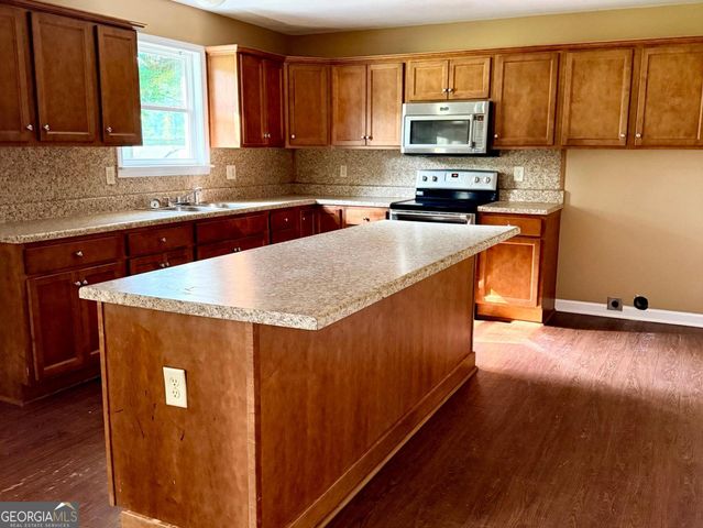 295 Craigtown Road NE, Calhoun, GA 30701