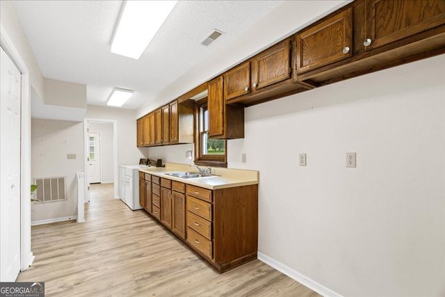 295 Craigtown Road NE, Calhoun, GA 30701