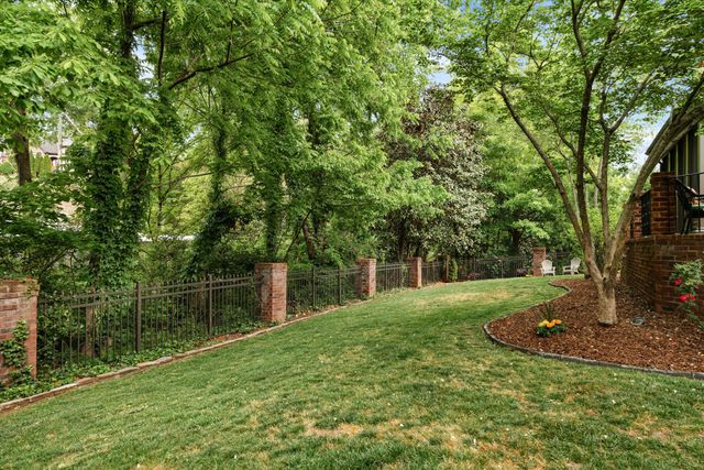 517 Excalibur Ct, Franklin, TN 37067
