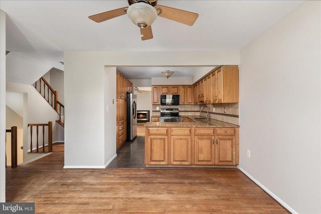 5673 PHELPS LUCK DR, Columbia, MD 21045