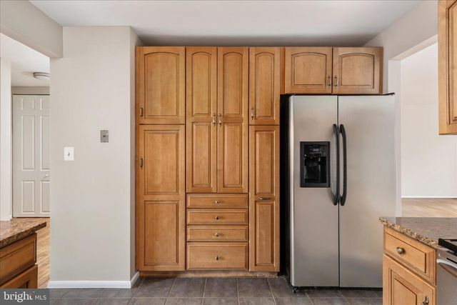 5673 PHELPS LUCK DR, Columbia, MD 21045