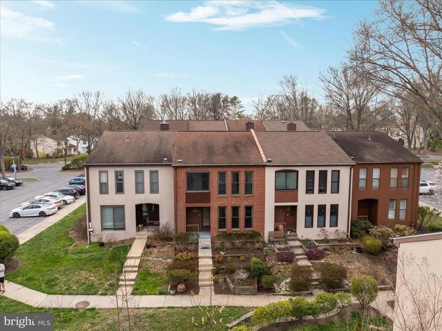 5673 PHELPS LUCK DR, Columbia, MD 21045