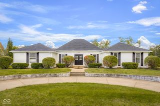4291 Fairlawn Drive, Columbus, IN 47203