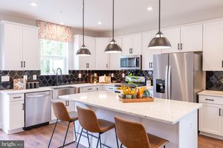 8294 LONGFORD RD, Millersville, MD 21108