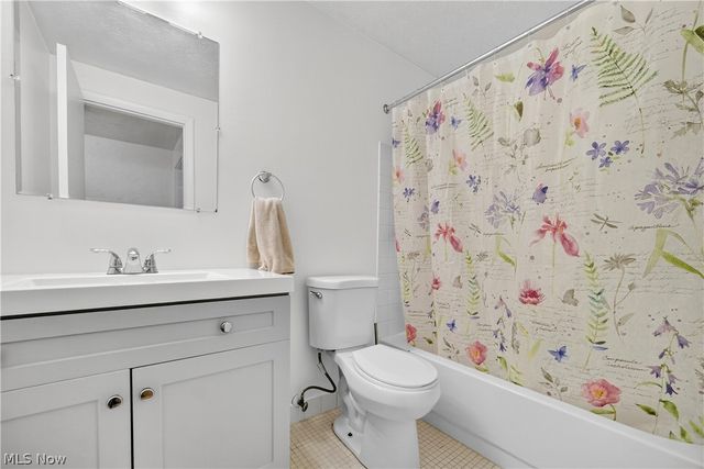 9751 Sunrise Boulevard M10, North Royalton, OH 44133