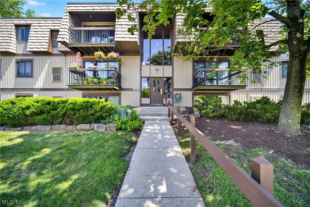 9751 Sunrise Boulevard M10, North Royalton, OH 44133