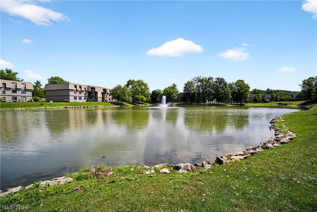 9751 Sunrise Boulevard M10, North Royalton, OH 44133