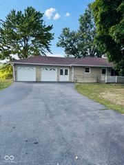 2110 S County Rd 800 E, Plainfield, IN 46168