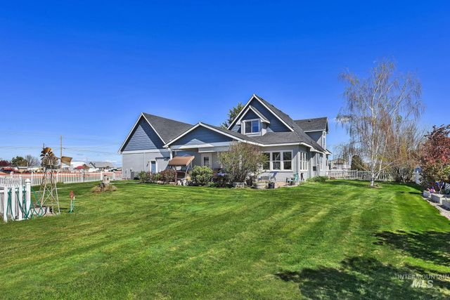 15955 Wintergreen Dr, Caldwell, ID 83607