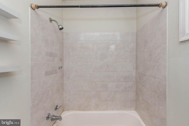 204 N PORT ST, Baltimore, MD 21224