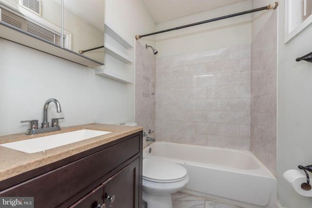204 N PORT ST, Baltimore, MD 21224