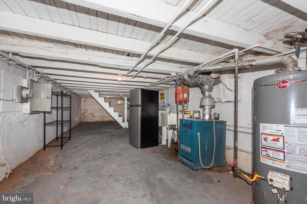 Image 16 of property listing at 204 N PORT ST, Baltimore, MD 21224