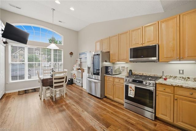 909 Becontree CT, Virginia Beach, VA 23462