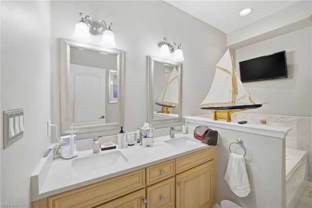 909 Becontree CT, Virginia Beach, VA 23462