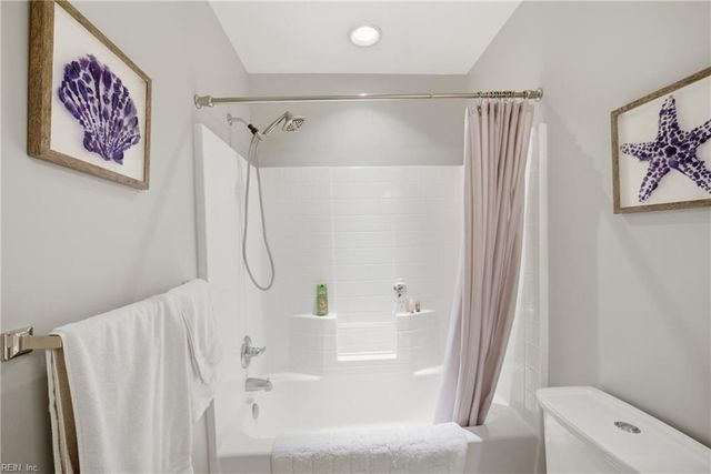 909 Becontree CT, Virginia Beach, VA 23462