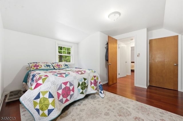 37 Forest Ave, Nutley Twp., NJ 07110