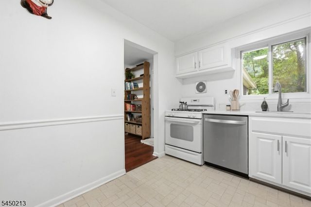 37 Forest Ave, Nutley Twp., NJ 07110