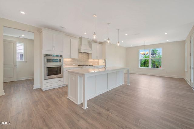 2511 Vetrina Way, Apex, NC 27502