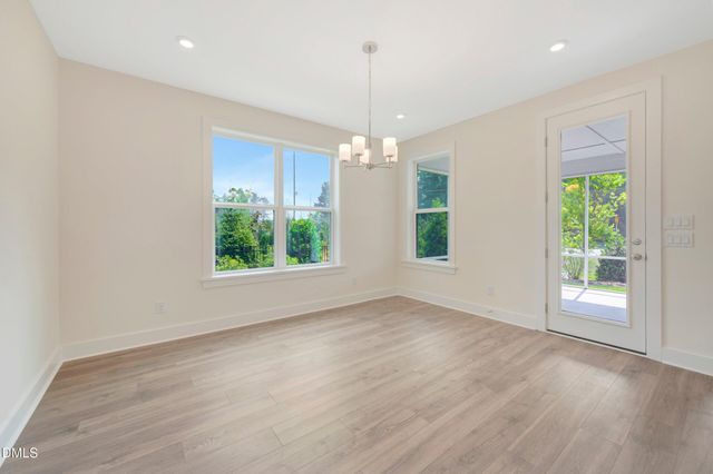 2511 Vetrina Way, Apex, NC 27502