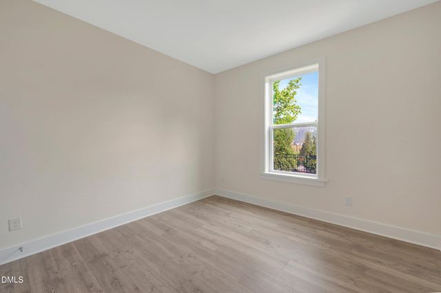 2511 Vetrina Way, Apex, NC 27502
