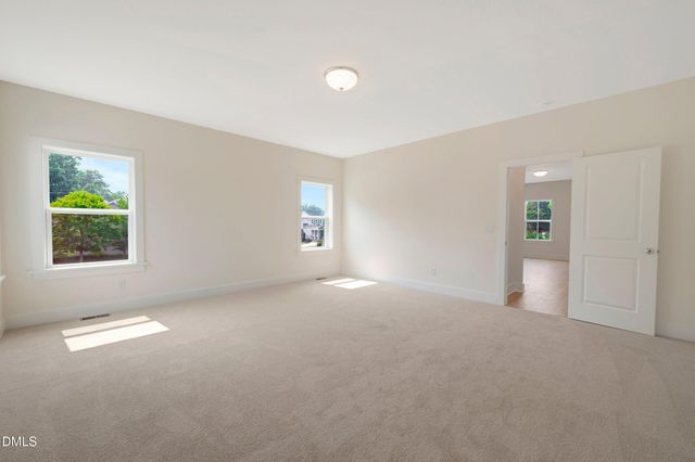 2511 Vetrina Way, Apex, NC 27502
