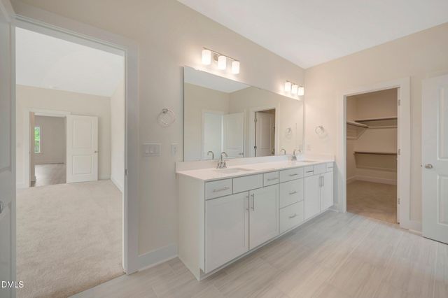 2511 Vetrina Way, Apex, NC 27502