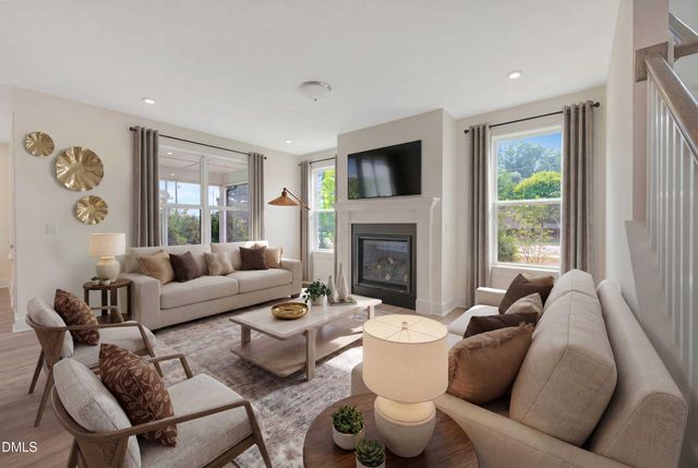 2511 Vetrina Way, Apex, NC 27502