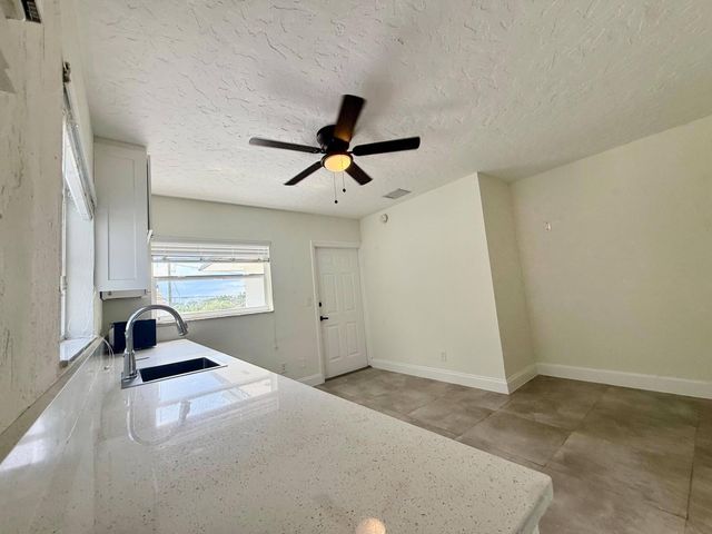 3684 NE 11th Avenue Unit 4, Oakland Park, FL 33334