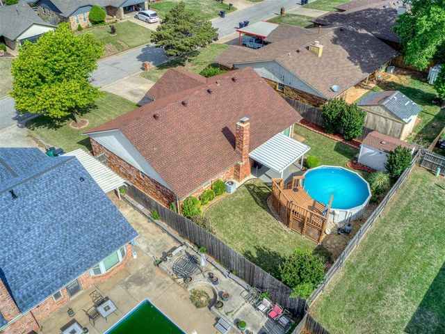 9812 S Hillcrest Drive, Oklahoma City, OK 73159