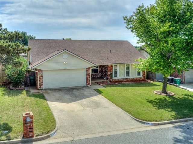 9812 S Hillcrest Drive, Oklahoma City, OK 73159