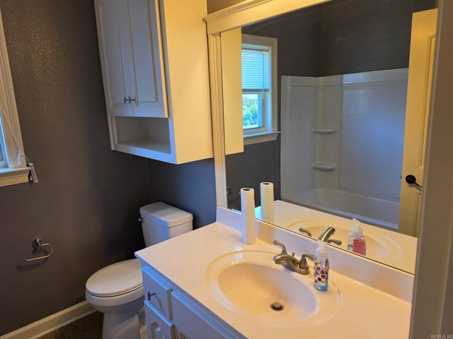 2418 Lancashire Lane, Cabot, AR 72023