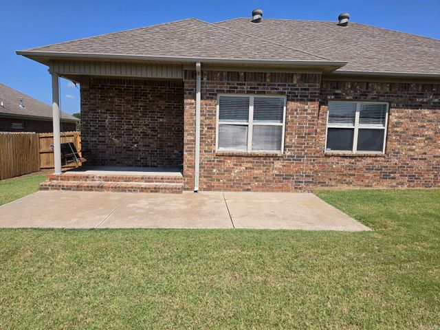 2418 Lancashire Lane, Cabot, AR 72023