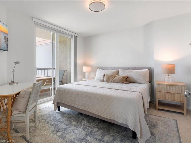 990 Cape Marco DR 201, Marco Island, FL 34145