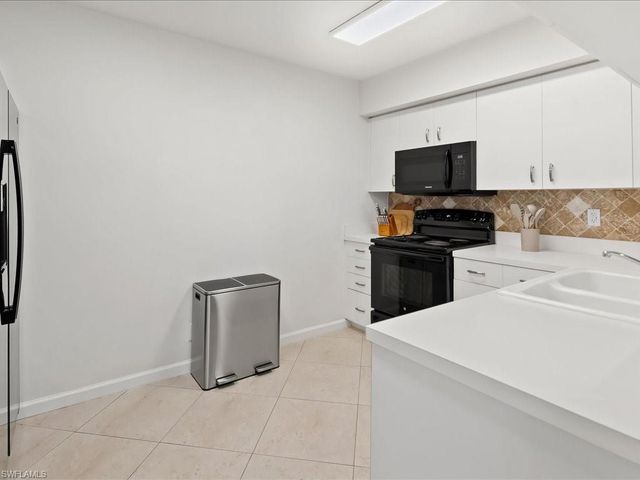 990 Cape Marco DR 201, Marco Island, FL 34145