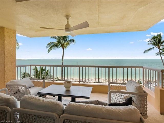 990 Cape Marco DR 201, Marco Island, FL 34145