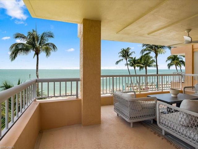 990 Cape Marco DR 201, Marco Island, FL 34145