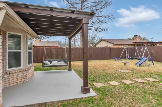 6433 Heather Drive, Watauga, TX 76148
