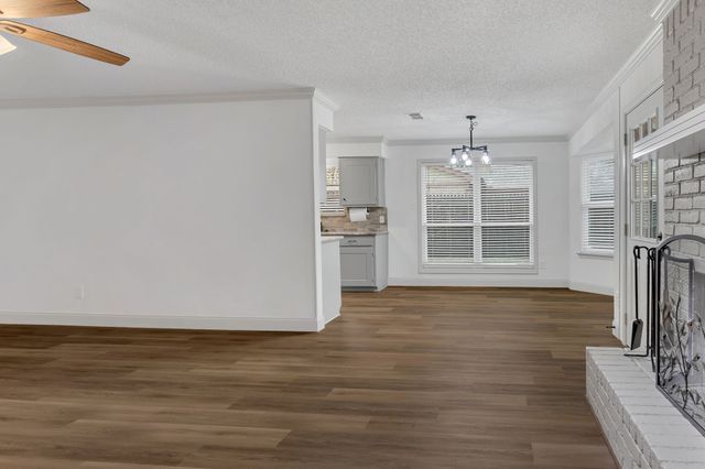 6433 Heather Drive, Watauga, TX 76148