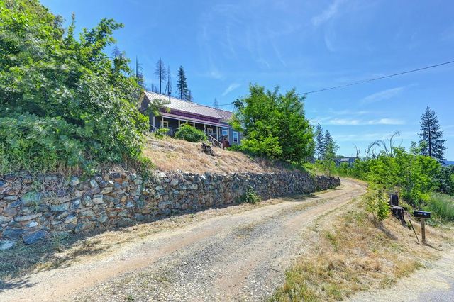 8225 Michigan Bluff Rd, Foresthill, CA 95631