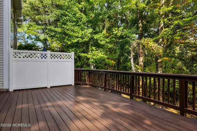 19 Painted Wagon Road 100, Holmdel, NJ 07733