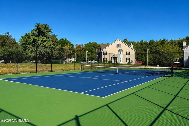 19 Painted Wagon Road 100, Holmdel, NJ 07733