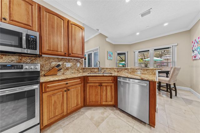 1095 W LAKE HAMILTON DRIVE, Winter Haven, FL 33881