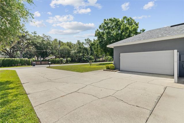 1095 W LAKE HAMILTON DRIVE, Winter Haven, FL 33881