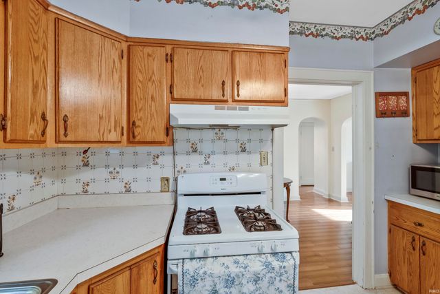 23 N Alvord Boulevard, Evansville, IN 47711