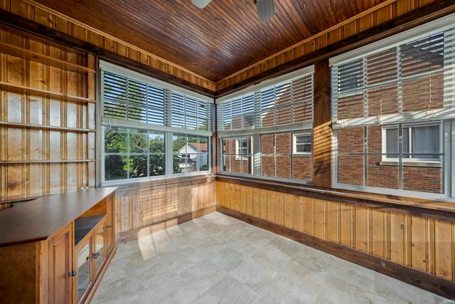 23 N Alvord Boulevard, Evansville, IN 47711