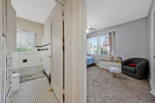 23 N Alvord Boulevard, Evansville, IN 47711