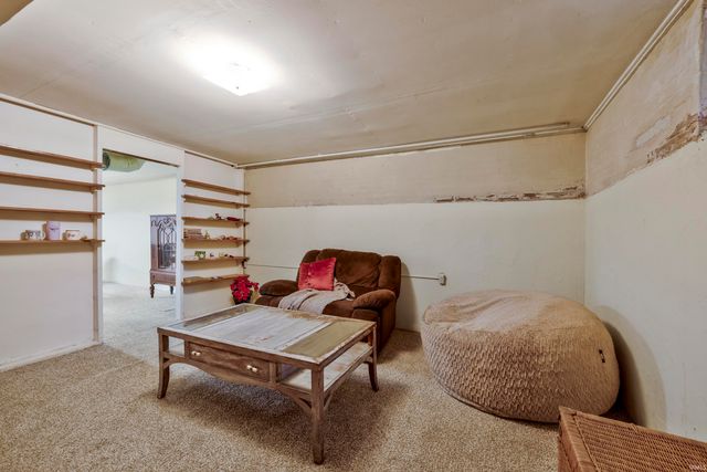 23 N Alvord Boulevard, Evansville, IN 47711